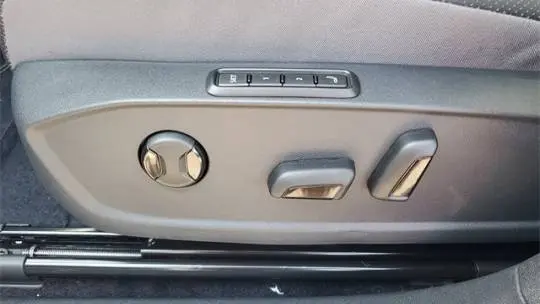 2025 Volkswagen ID.4 1V2WSPE88SC005765