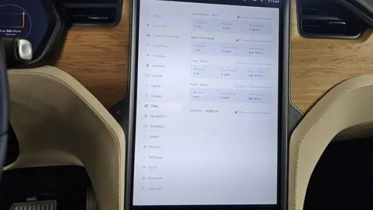 2019 Tesla Model X 5YJXCAE2XKF152037
