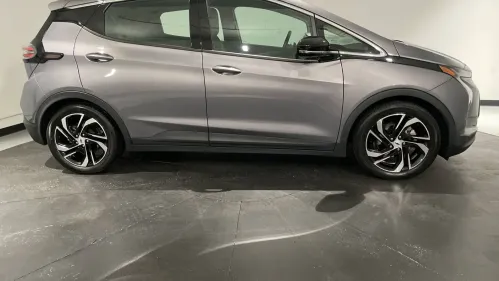 2022 Chevrolet Bolt - Images - 10
