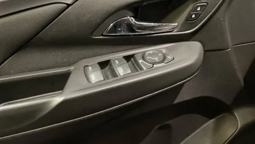 2022 Chevrolet Bolt - Images - 14