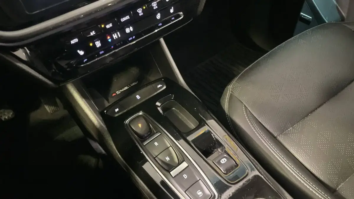 2022 Chevrolet Bolt - Images - 25
