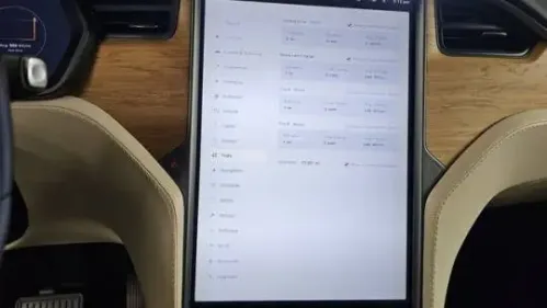 2019 Tesla Model X 5YJXCAE2XKF152037