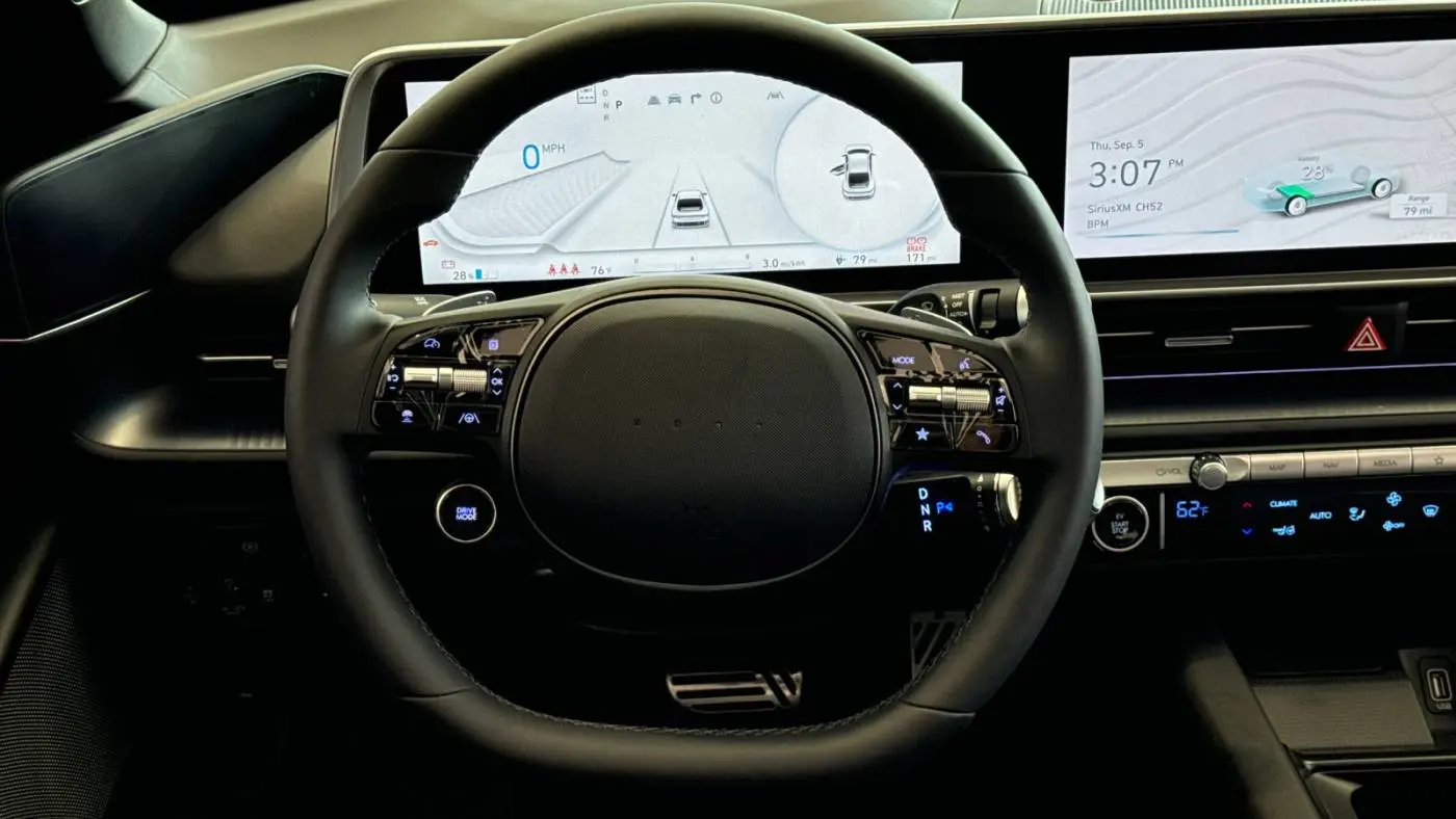 2025 Hyundai IONIQ 6 KMHM54AA3SA105013