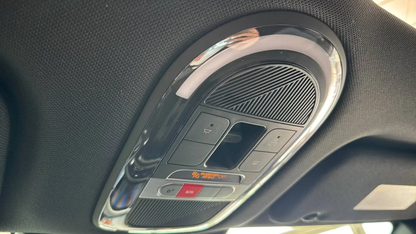 2025 Hyundai IONIQ 6 KMHM54AA3SA105013