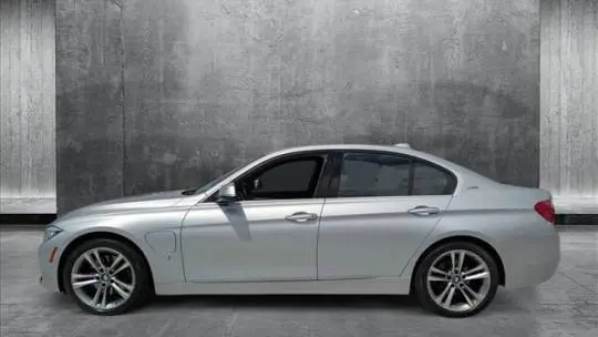 2017 BMW 3 Series WBA8E1C3XHA156680