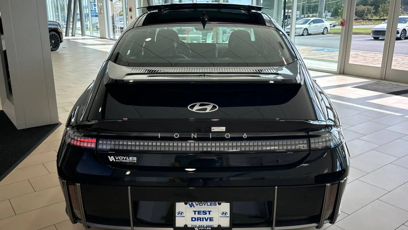 2025 Hyundai IONIQ 6 KMHM54AA3SA105013