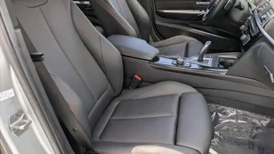 2017 BMW 3 Series WBA8E1C3XHA156680