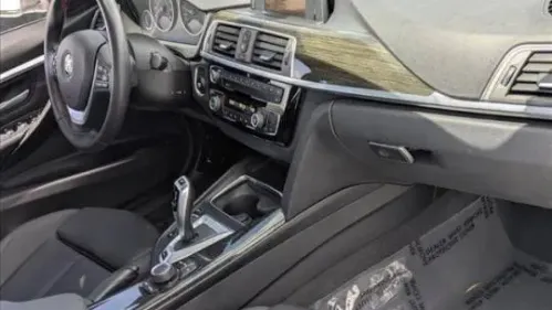 2017 BMW 3 Series WBA8E1C3XHA156680