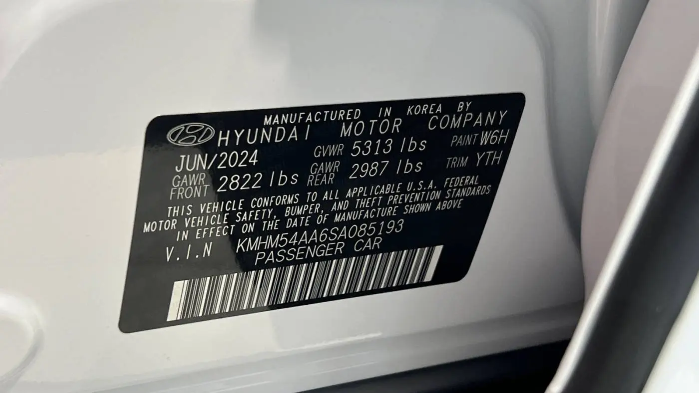 2025 Hyundai IONIQ 6 KMHM54AA5SA105384