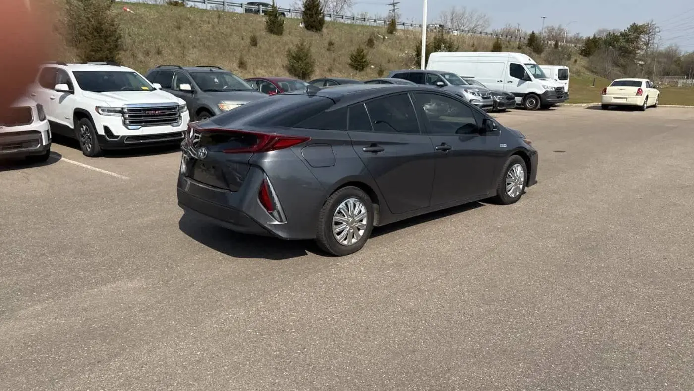 2021 Toyota Prius Prime JTDKAMFP5M3172529