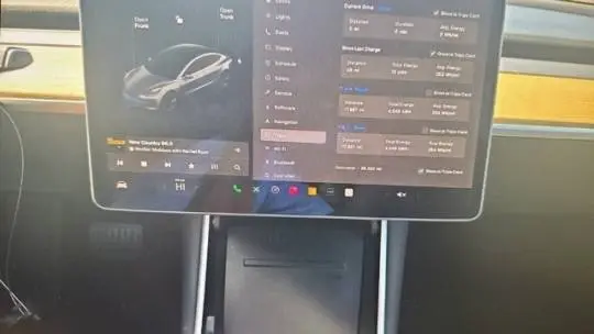 2019 Tesla Model 3 5YJ3E1EA1KF411255