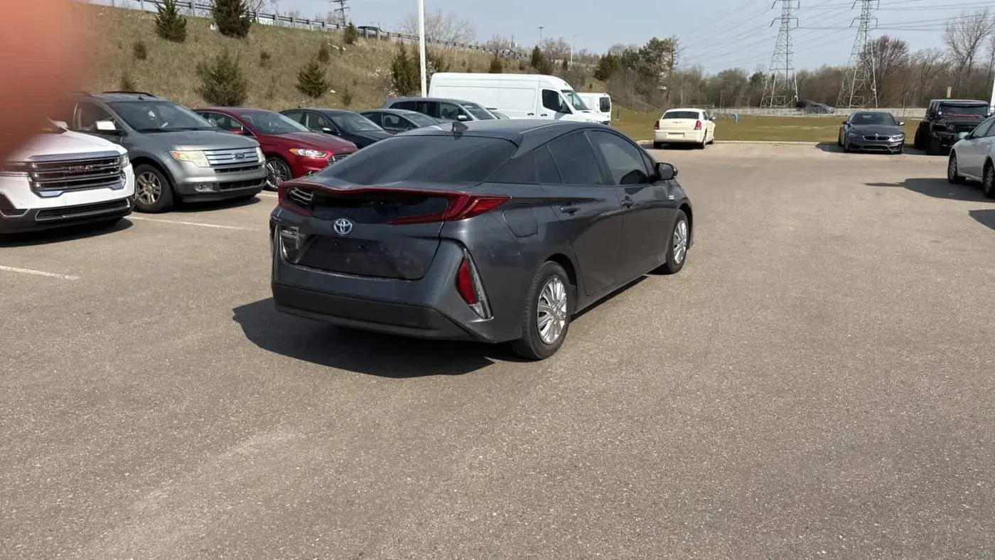 2021 Toyota Prius Prime JTDKAMFP5M3172529