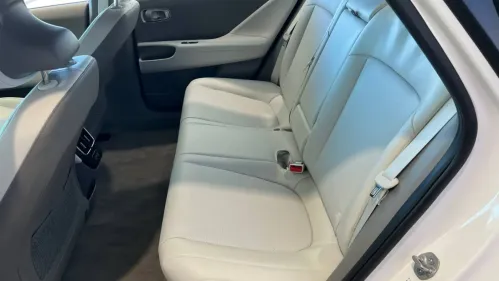 2025 Hyundai IONIQ 6 KMHM54AA5SA105384