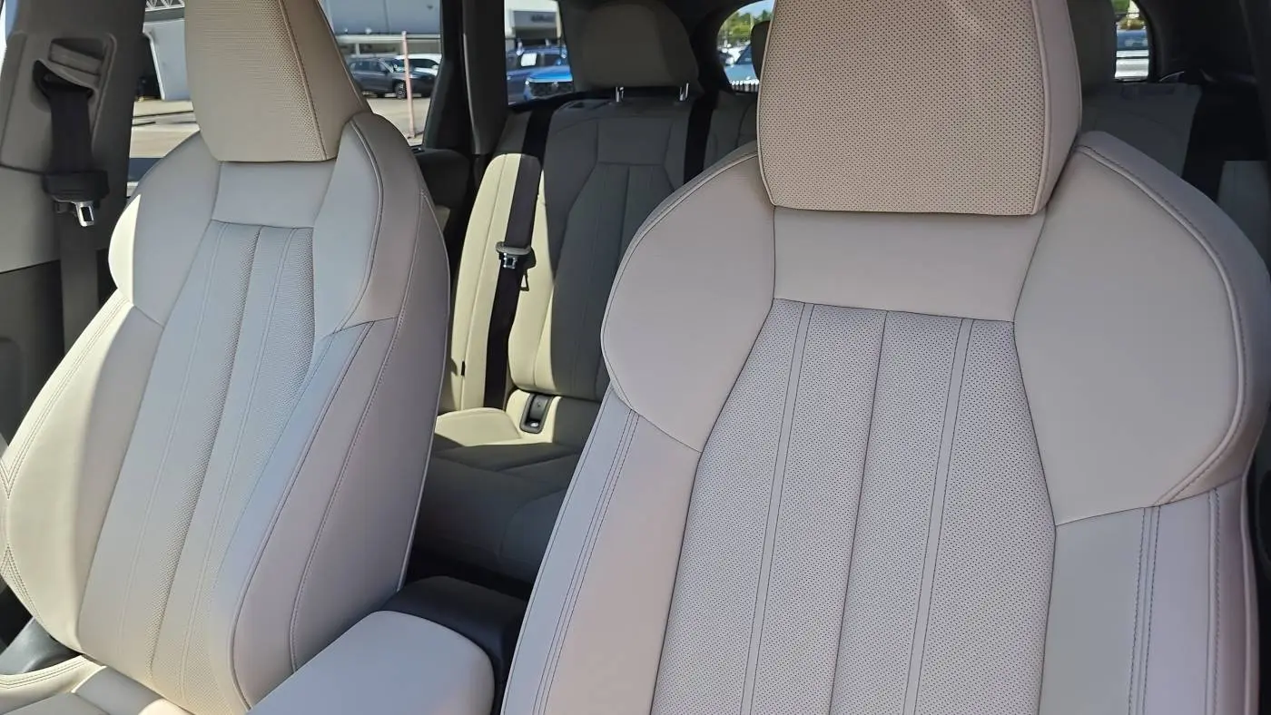 2025 Audi Q6 e-tron WA122BGF2SA021125