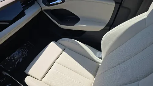 2025 Audi Q6 e-tron WA122BGF2SA021125