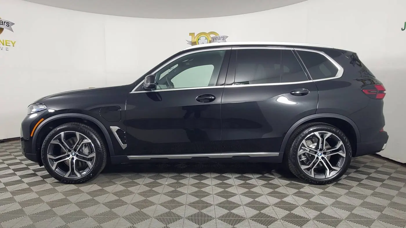 2026 BMW X5 5UX43EU00T9013412