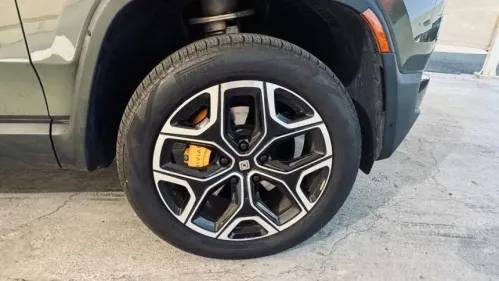 2023 Rivian R1S - Images - 3
