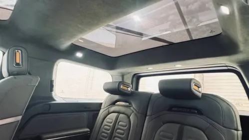 2023 Rivian R1S - Images - 7