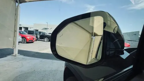 2023 Rivian R1S - Images - 15