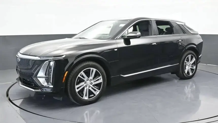 2024 Cadillac Lyriq - Images - 4