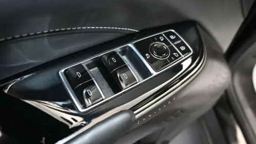 2024 Cadillac Lyriq - Images - 13