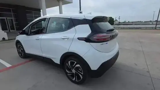 2023 Chevrolet Bolt - Images - 4