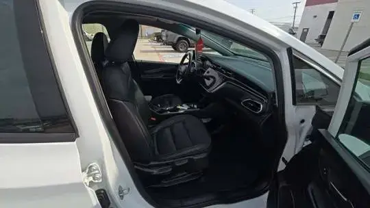 2023 Chevrolet Bolt - Images - 5