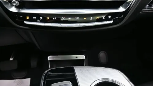 2024 Cadillac Lyriq - Images - 30