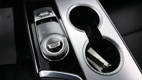 2024 Cadillac Lyriq - Images - 31