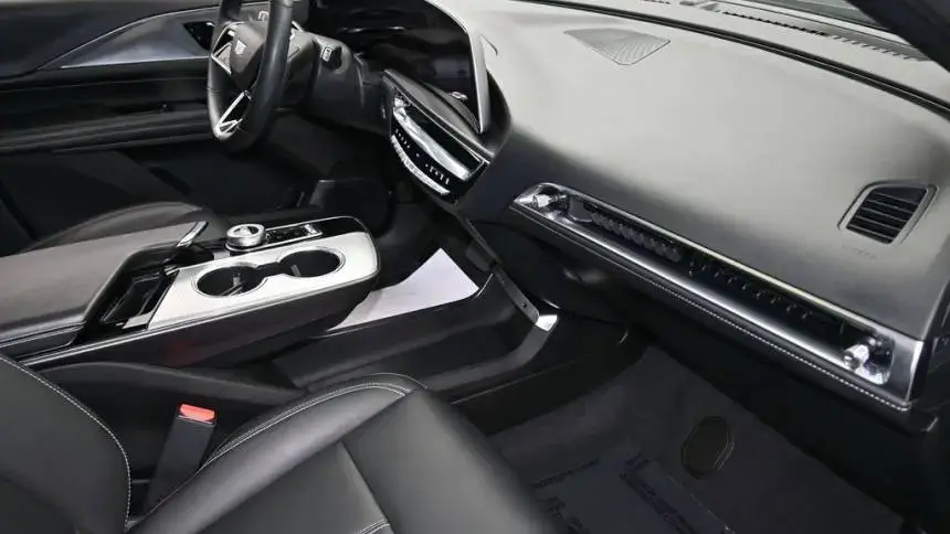 2024 Cadillac Lyriq - Images - 49