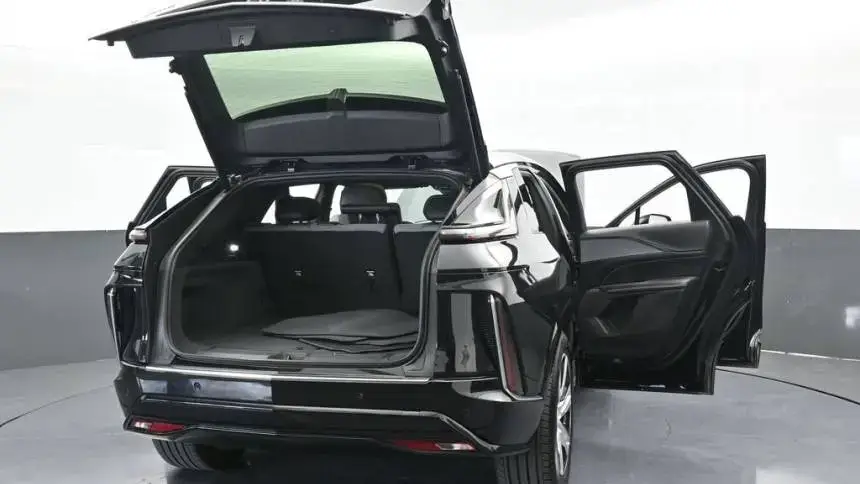 2024 Cadillac Lyriq - Images - 73