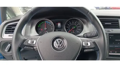2016 Volkswagen e-Golf WVWPP7AU1GW906332