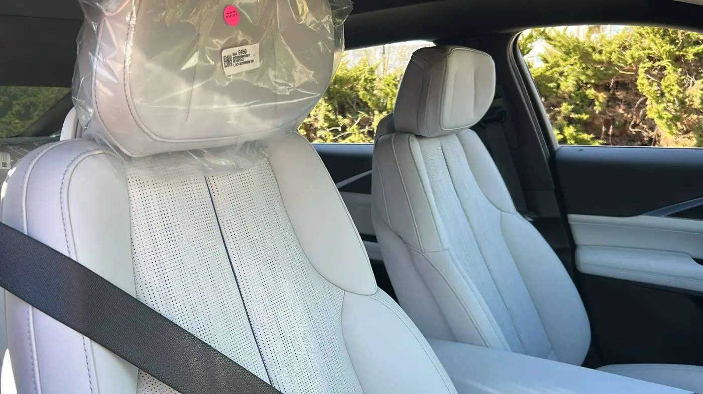 2025 Cadillac Lyriq 1GYKPNRL2SZ306592