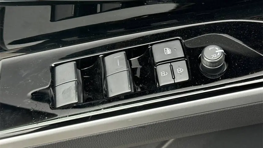 2025 Subaru Solterra JTMABABA2SA099203