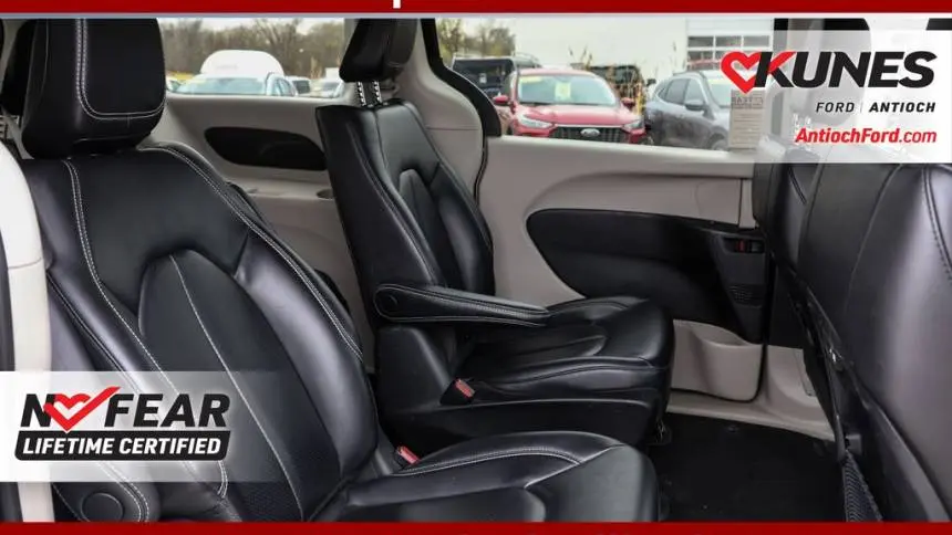 2023 Chrysler Pacifica 2C4RC1L74PR618273