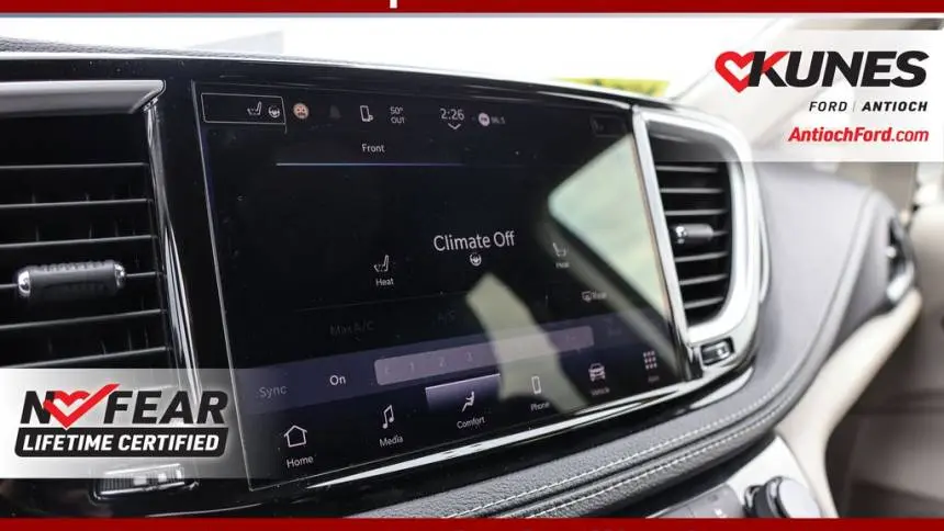 2023 Chrysler Pacifica 2C4RC1L74PR618273