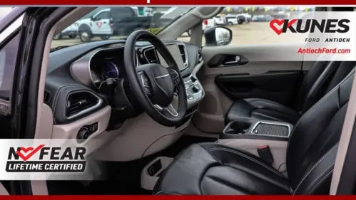 2023 Chrysler Pacifica 2C4RC1L74PR618273