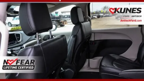2023 Chrysler Pacifica 2C4RC1L74PR618273