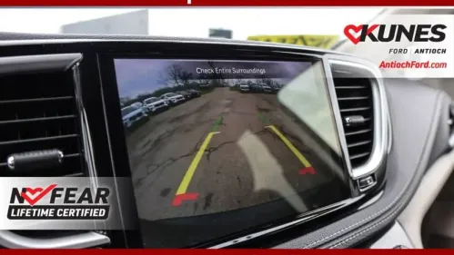 2023 Chrysler Pacifica 2C4RC1L74PR618273
