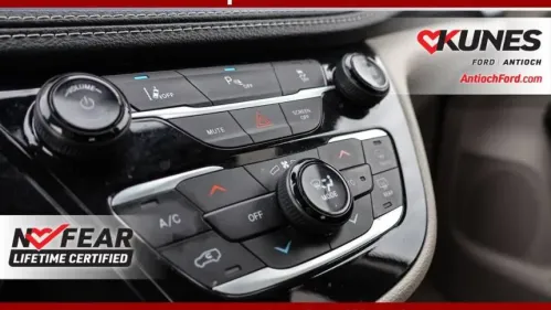 2023 Chrysler Pacifica 2C4RC1L74PR618273