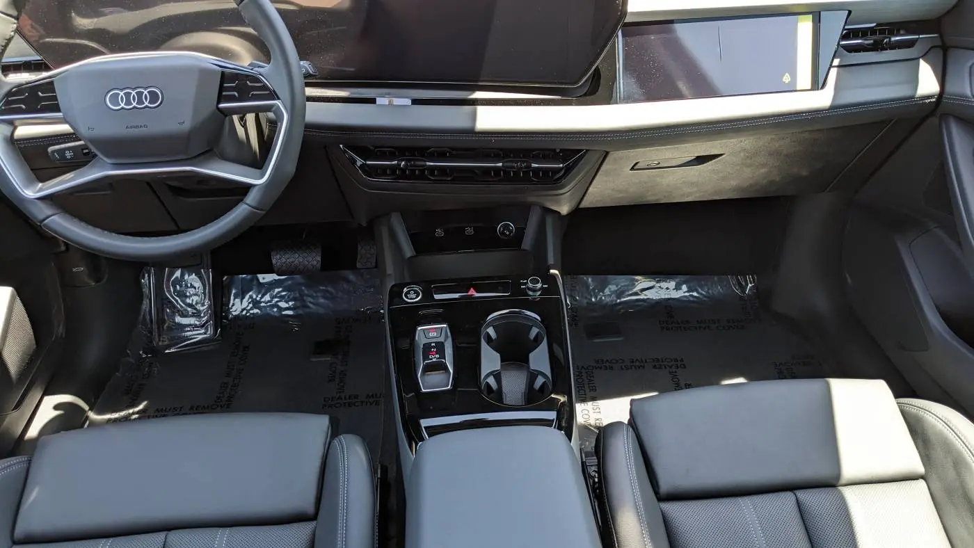 2025 Audi Q6 e-tron WA134BGF6SA018324