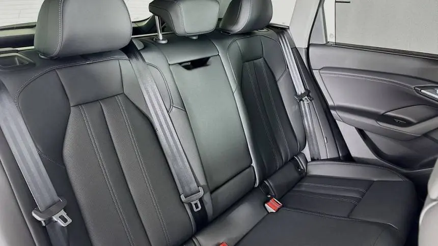 2025 Audi Q6 e-tron WA124BGF7SA032583