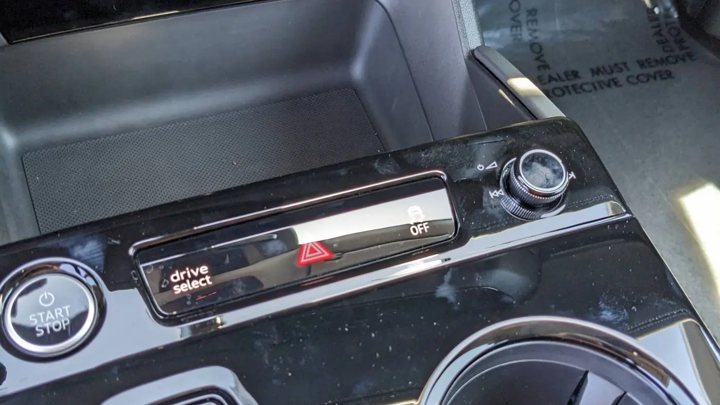 2025 Audi Q6 e-tron WA134BGF6SA018324