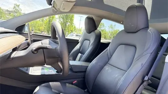 2023 Tesla Model Y 7SAYGDEE6PF835013