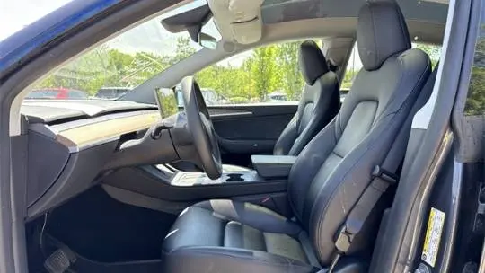 2023 Tesla Model Y 7SAYGDEE6PF835013