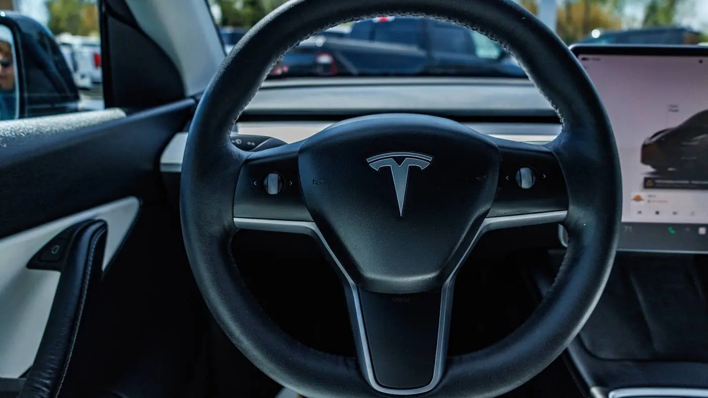 2022 Tesla Model Y 7SAYGDEE7NF438407