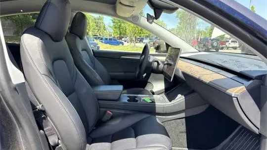 2023 Tesla Model Y 7SAYGDEE6PF835013