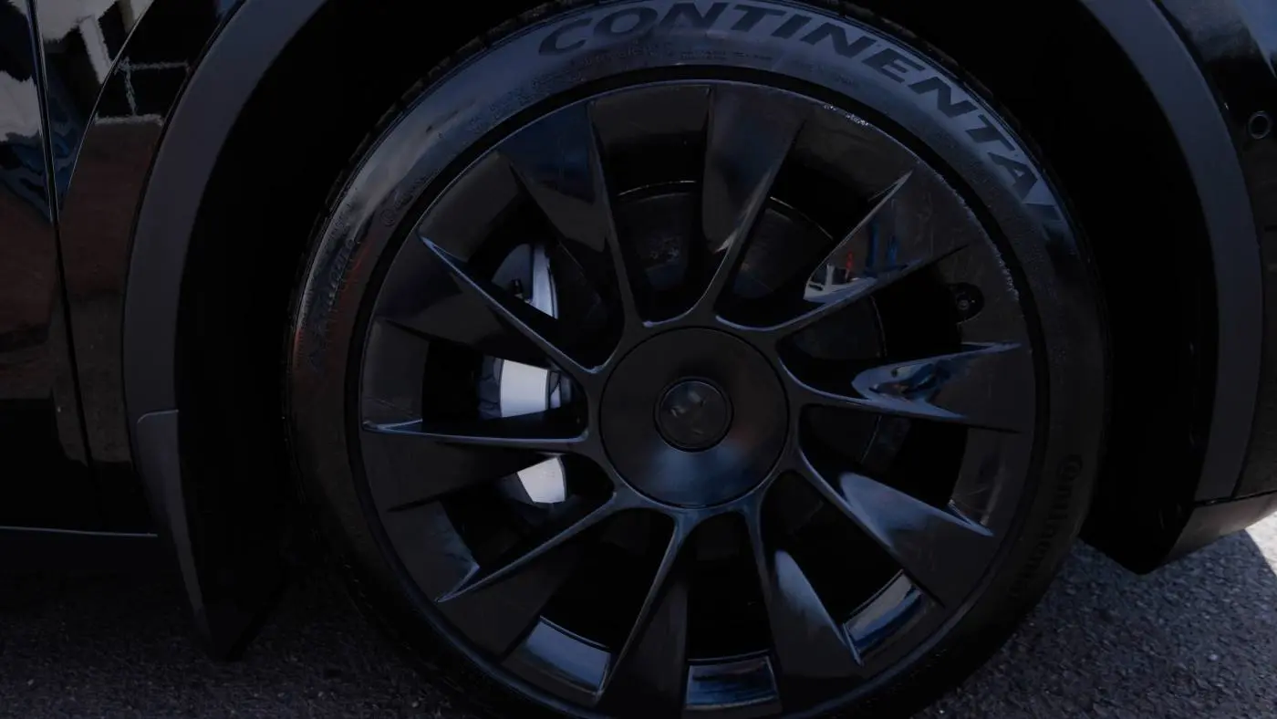 2022 Tesla Model Y 7SAYGDEE7NF438407