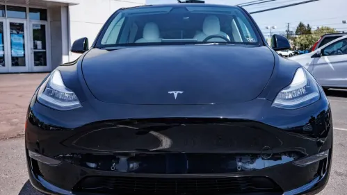 2022 Tesla Model Y 7SAYGDEE7NF438407