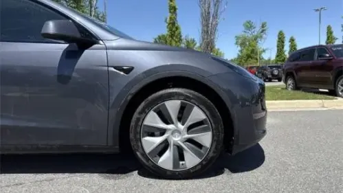 2023 Tesla Model Y 7SAYGDEE6PF835013